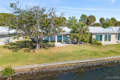 11568 W Bayshore Dr unit 17, Crystal River, FL 34429 - photo 4