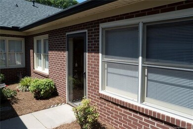 626 Stockton St, Statesville, NC 28677 - photo 3