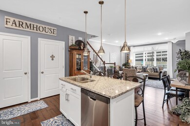 1008 Ribbon Limestone Terrace SE, Leesburg, VA 20175 - photo 4