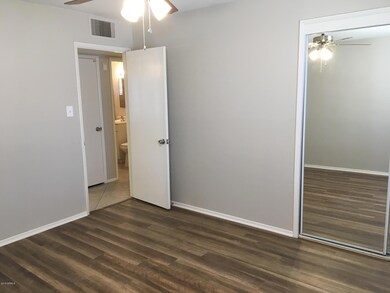 8302 N 8th St, Phoenix, AZ 85020 - photo 6