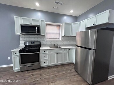 57 Catherine St unit . 1, Albany, NY 12202 - photo 3