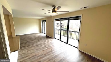 10073 Windstream Dr unit 5, Columbia, MD 21044 - photo 3