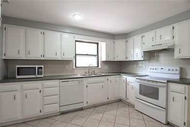 10219 W 55th St, Shawnee, KS 66203 - photo 6