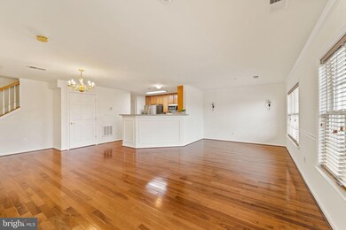 11241 Wortham Crest Cir, Manassas, VA 20109 - photo 6