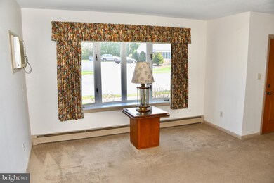 210 N Kenhorst Blvd, Reading, PA 19607 - photo 5