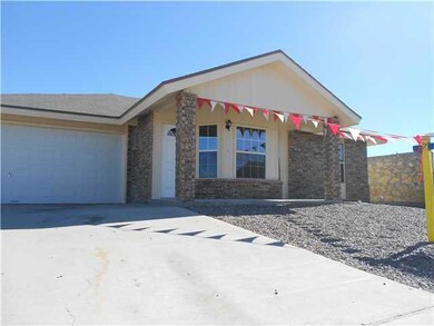 760 Desierto Bonito St, Horizon City, TX 79928 - photo 2