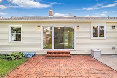 128 Manor Ave, Elkhart, IN 46516 - photo 2