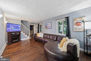 2379 Mole Rd, Secane, PA 19018 - photo 5