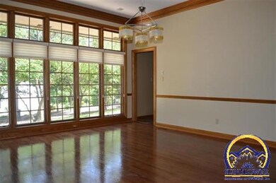 3806 SW Clarion Park Dr, Topeka, KS 66610 - photo 4