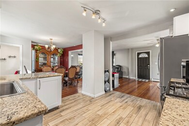 36 Bowlet St, Providence, RI 02909 - photo 5