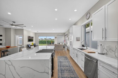 945 Bear Island Cir, West Palm Beach, FL 33409 - photo 4