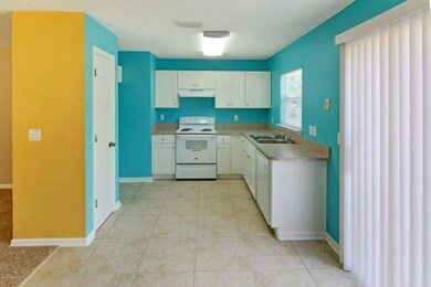 7939 Cherry Blossom Dr N, Jacksonville, FL 32216 - photo 6