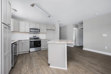 5292 Kervin Rd-Crestview-3