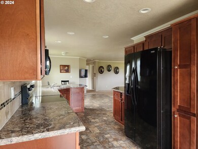 unlisted-address, Mulino, OR 97042 - photo 5