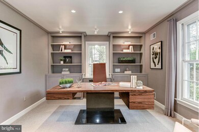 9609 Weathered Oak Ct, Bethesda, MD 20817 - photo 4