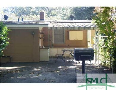 Patio/Deck. Work area/Gas grill