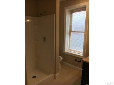 1101 W Linden St unit 2, Allentown, PA 18102 - photo 5