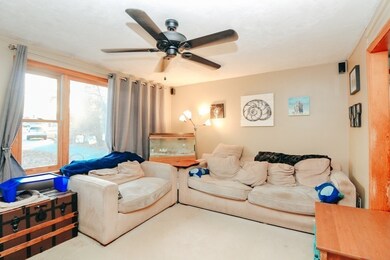 9 Thornapple Cir, Rutland, MA 01543 - photo 3