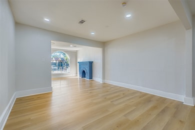 603 W Pembroke Ave, Dallas, TX 75208 - photo 7