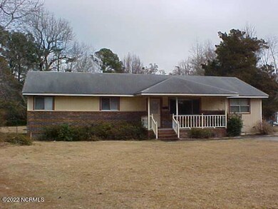 Exterior photo 2