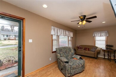 Love the natural light coming in!