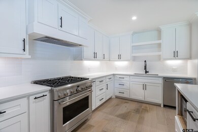 3225 3225 S Donnybrook Ave, Tyler, TX 75701 - photo 7