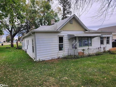 408 Moorehead Ave, Ida Grove, IA 51445 - photo 2