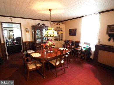 802 E Broad St, Tamaqua, PA 18252 - photo 6