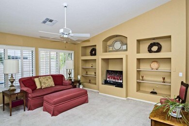 003_Living Room