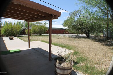3703 Sierra Vista Dr, Farmington, NM 87402 - photo 2