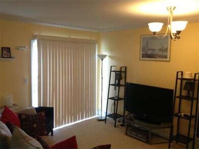 86 E Howard St unit 206, Quincy, MA 02169 - photo 2