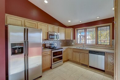 5223 Snapdragon Trail, Fitchburg, WI 53711 - photo 6