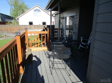 3936 SW Sam Snead Ct, Redmond, OR 97756 - photo 5