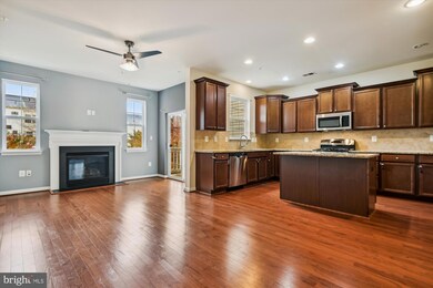 642 Highland Farms Cir, Gambrills, MD 21054 - photo 4