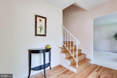 2823 N Yucatan St, Arlington, VA 22213 - photo 3