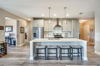 5718 Mccommas Blvd unit 301, Dallas, TX 75206 - photo 6