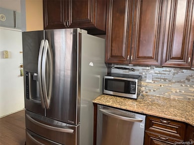 Park City Estates unit 14L, Rego Park, NY 11374 - photo 5