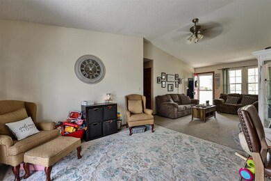 893 Trails End Dr, Monroe, OH 45050 - photo 3