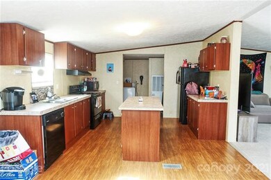 239 Grassy Meadow Ln, Statesville, NC 28625 - photo 7