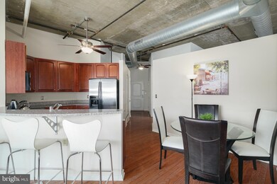 113 N Bread St unit 3D6, Philadelphia, PA 19106 - photo 4
