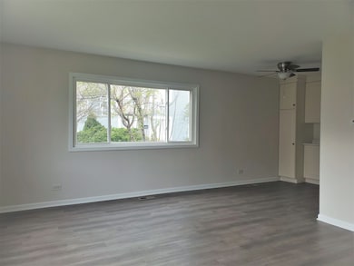 811 Cambridge Place unit 118, Wheeling, IL 60090 - photo 4