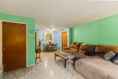 325 Ashland Ave unit 2, Southbridge, MA 01550 - photo 7