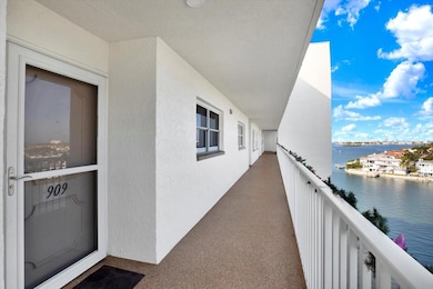 6060 Shore Blvd S unit 909, Gulfport, FL 33707 - photo 2