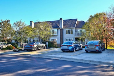 9940 Regatta Dr, Cincinnati, OH 45252 - photo 2