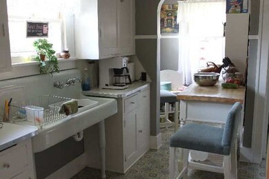 unlisted-address, Davenport, IA 52804 - photo 6