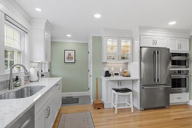 5 Pleasant Cir, Methuen, MA 01844 - photo 4