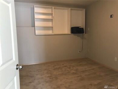 10410 Holly Dr unit B, Everett, WA 98204 - photo 7