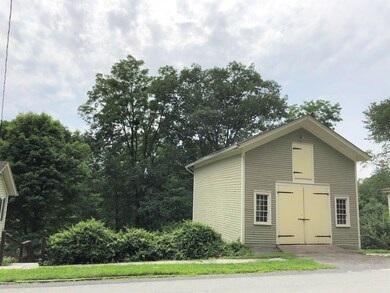 730 Hudson St, Hawley, PA 18428 - photo 5