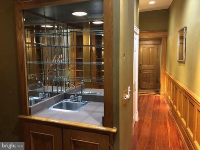 9 Logan Cir NW unit A, Washington, DC 20005 - photo 2