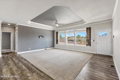 04-Entry to Living Room